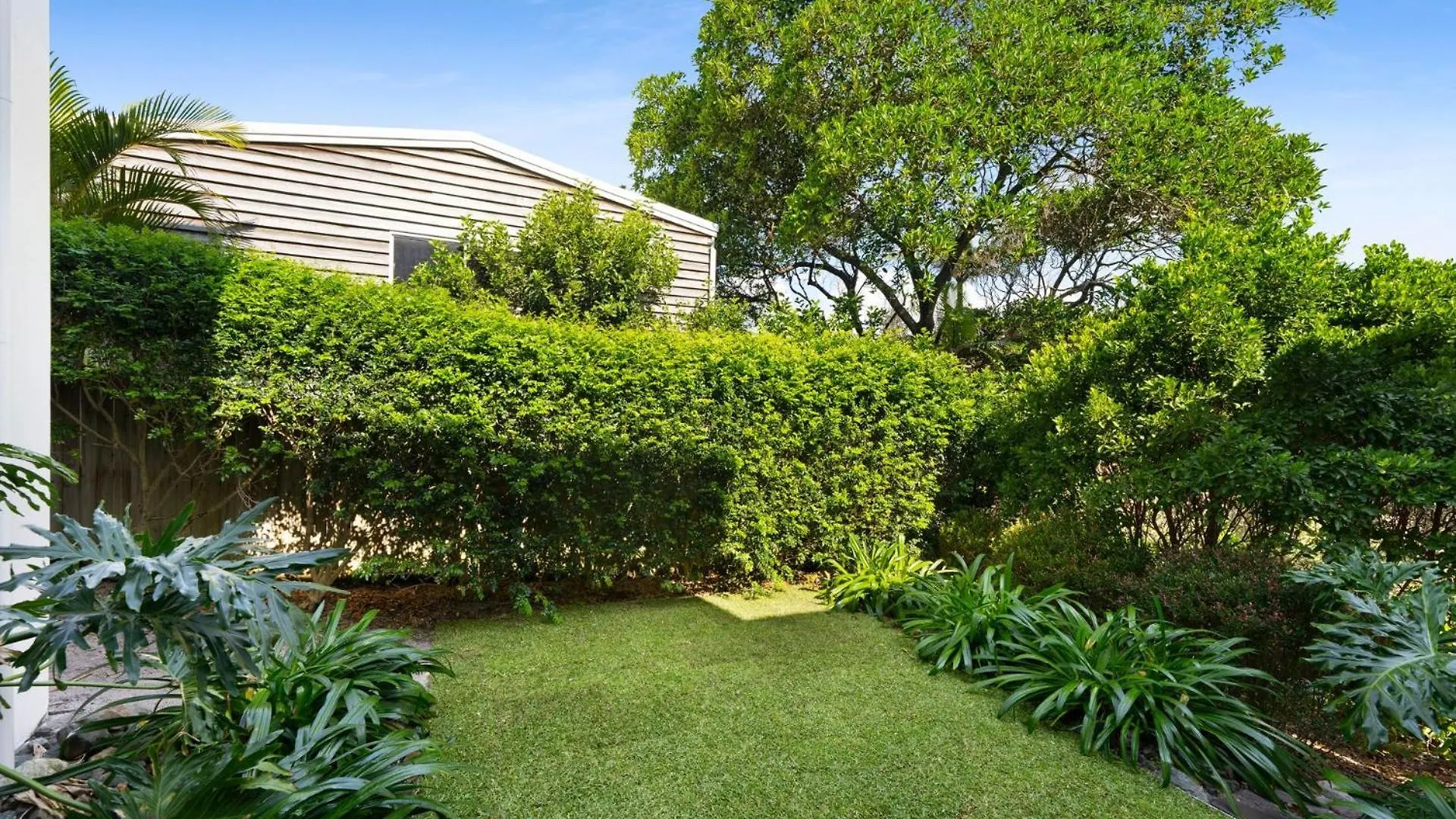 Iconic Noosa Beach House In Mcanally Drive Sunshine Beach 0*,  Australia
