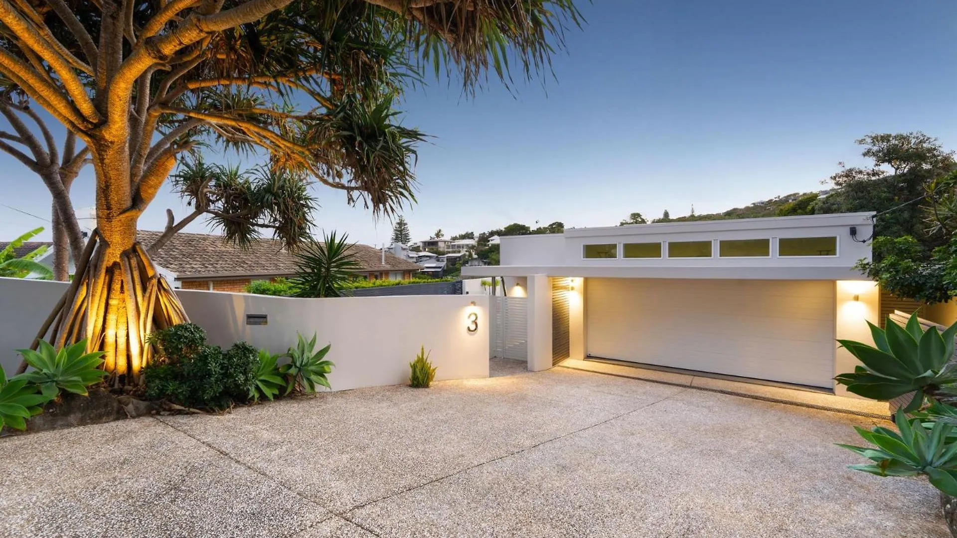 Iconic Noosa Beach House In Mcanally Drive Sunshine Beach Holiday home
